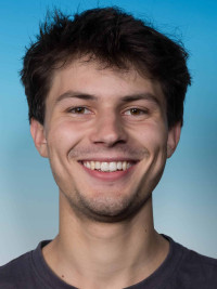 b_200_0_16777215_0_0_https___resource.iqoqi.at_staff_db_HELBOK_Alexander_2025_web-c-1761573812.jpg